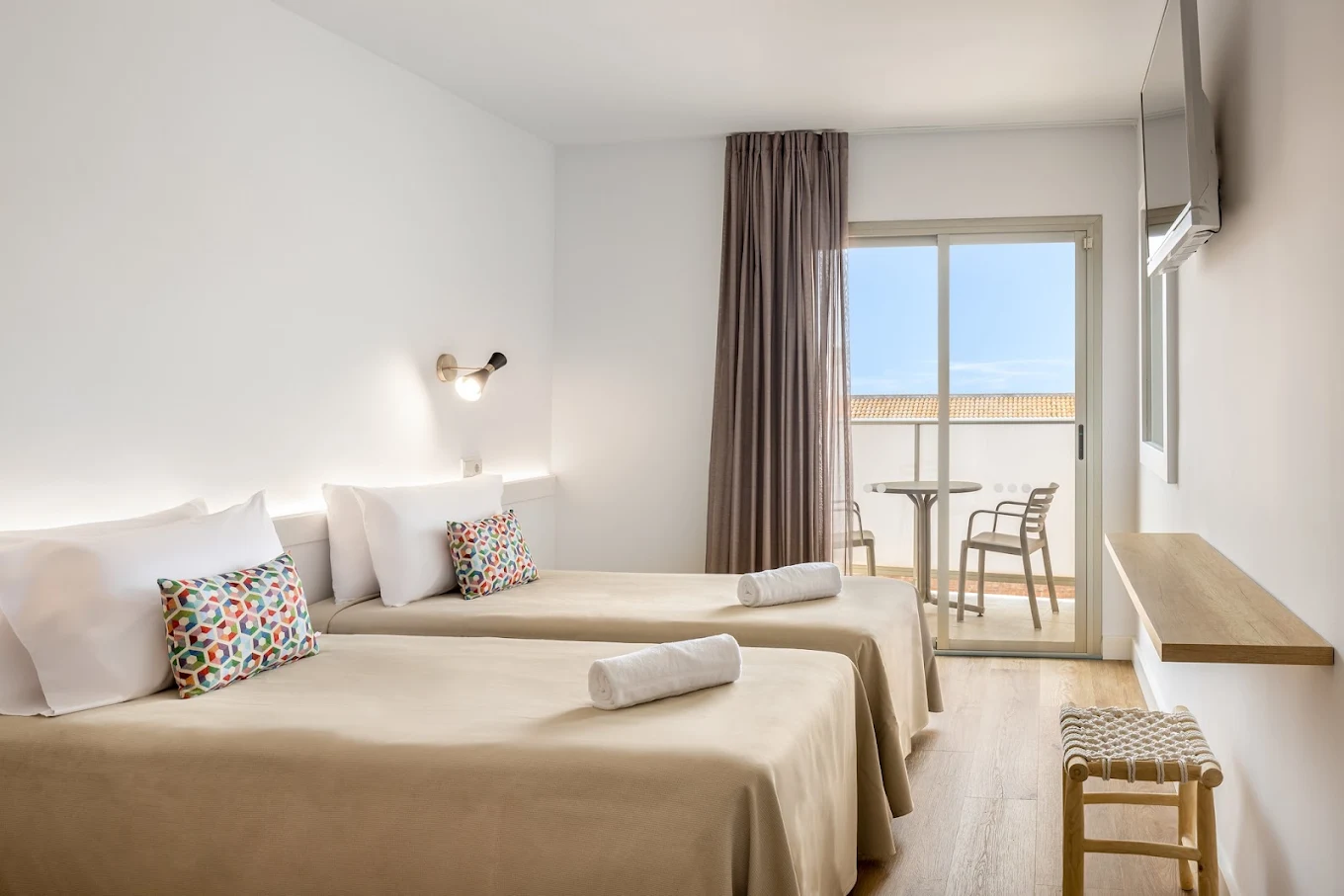 Habitación con balcón privado